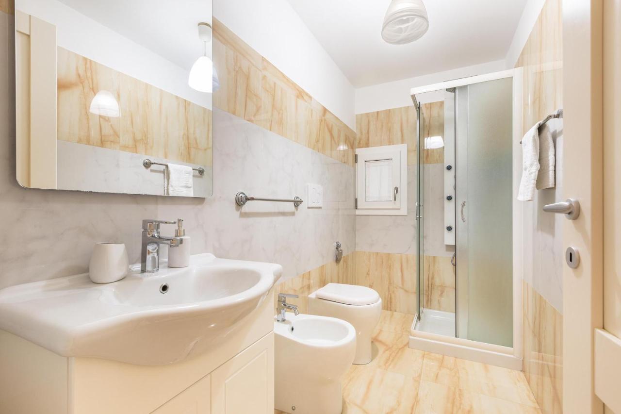 Dimora Le Tre Muse Bed & Breakfast 2*