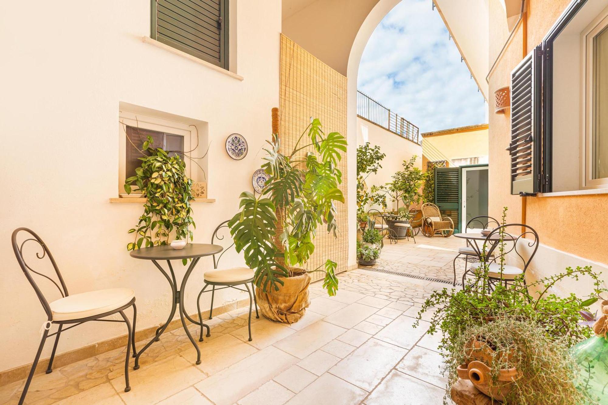 Dimora Le Tre Muse Bed & Breakfast